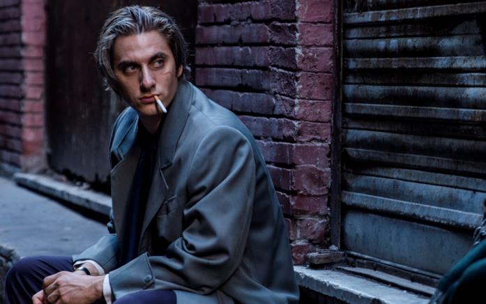 Luca Marinelli in una scena del film Martin Eden