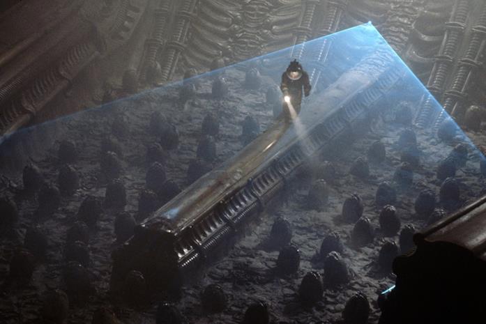La grande stanza delle uova sul pianeta LV-426 Kane raggiunge la stanza della uova
