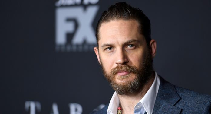 Lo sguardo intenso di Tom Hardy