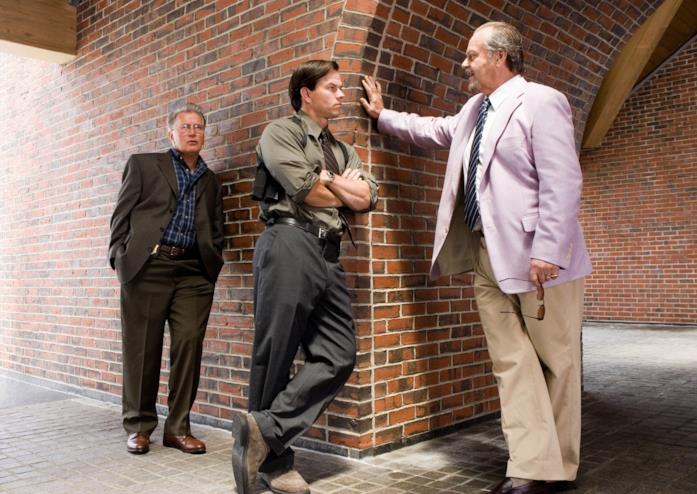 The Departed, Dignam ruolo chiave nel finale del film Martin Sheen, Mark Wahlberg e Jack Nicholson sul set del film