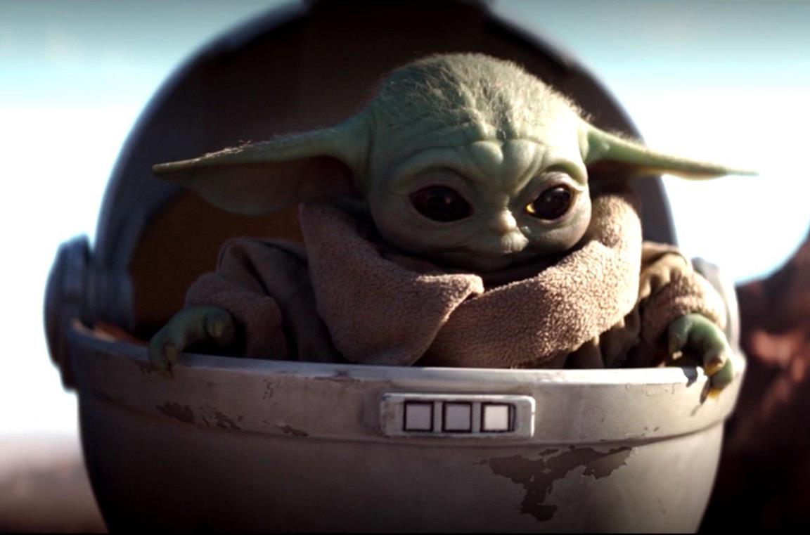 Un'immagine di Baby Yoda nella prima stagione di The Mandalorian