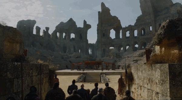 La Fossa del Drago in GoT 7 Jon, Tyrion e la loro scorta arrivano a Fossa del Drago