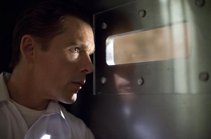 Ethan Hawke in una scena de La notte del Giudizio