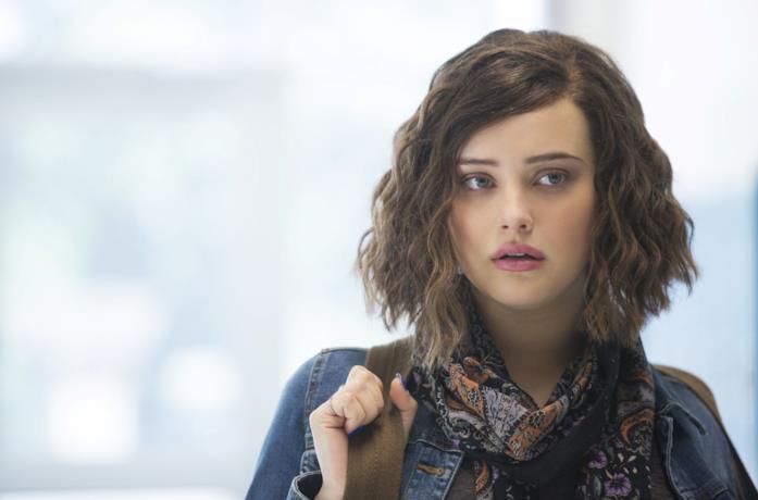 Katherine Langford in una scena di Tredici