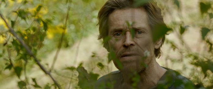Siberia - Dafoe Dafoe circordato da piante