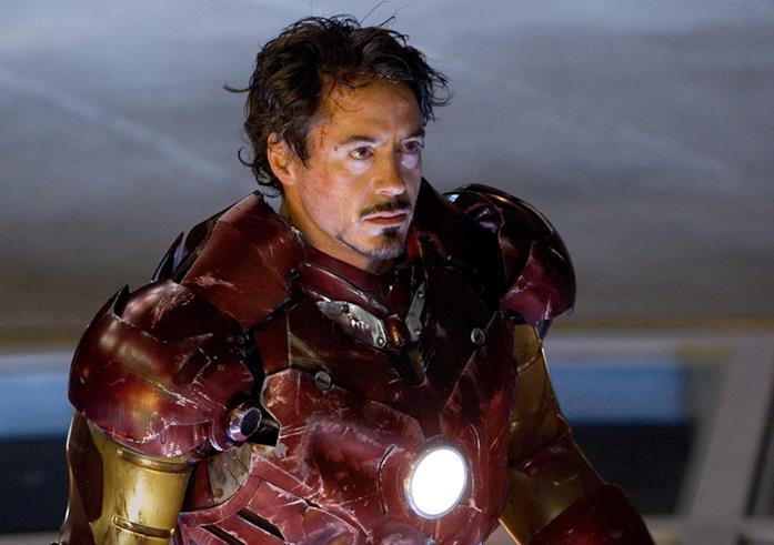 La colonna sonora di Iron Man: le canzoni del primo film con Robert Downey Jr. Robert Downey Jr. in una scena del film Iron Man