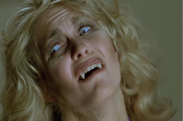 Un'immagine di Dee Wallace ne L'Ululato