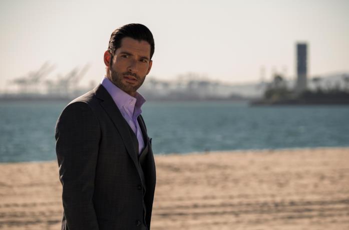 Tom Ellis nei panni di Lucifer Tom Ellis in Lucifer