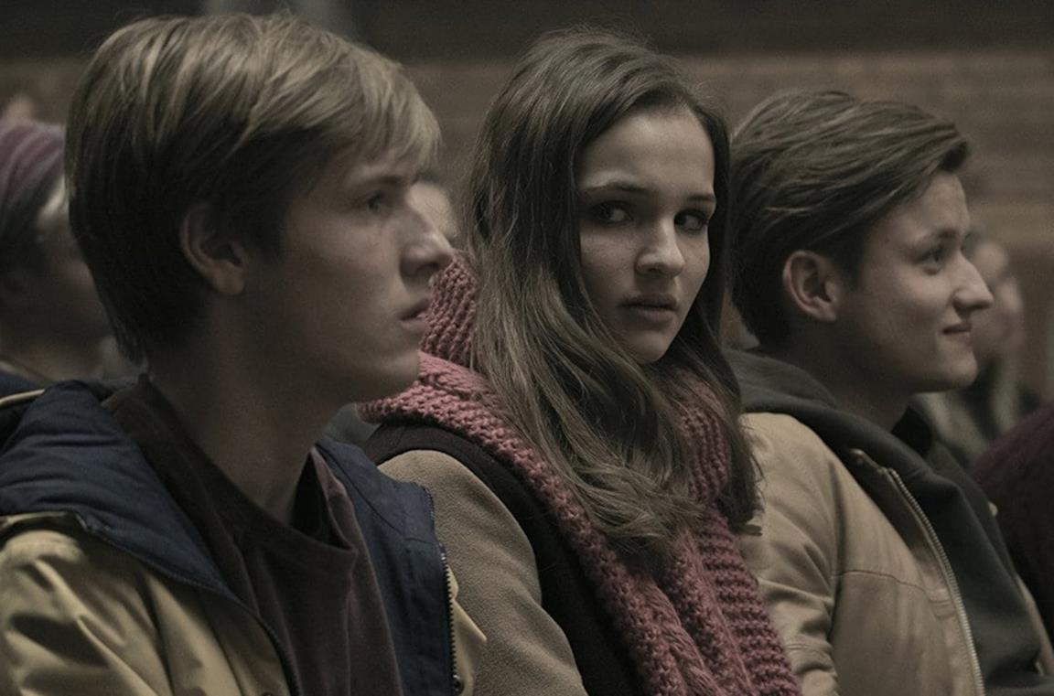 Jonas, Martha e Bartsoz in Dark