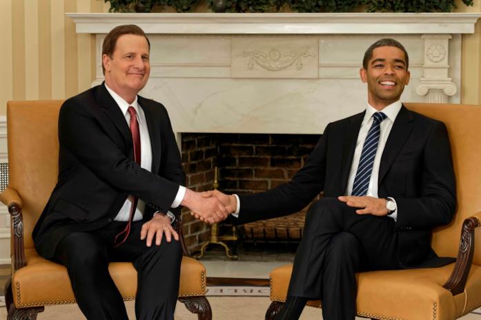 The Comey Rule, lo show in onda su Sky Comey e Obama seduti accanto in The Comey Rule