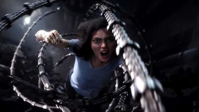 Alita - Angelo della battaglia Alita combatte in una scena del film Alita - Angelo della battaglia