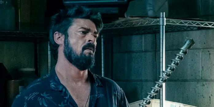 Karl Urban è Billy Butcher, con un trapano in mano