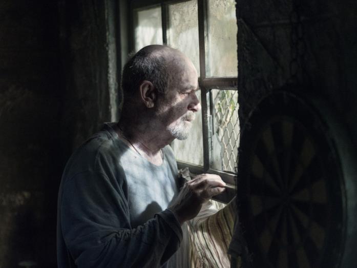 The Walking Dead: Earl nel suo ultimo episodio, il numero 10x12 The Walking Dead: Earl