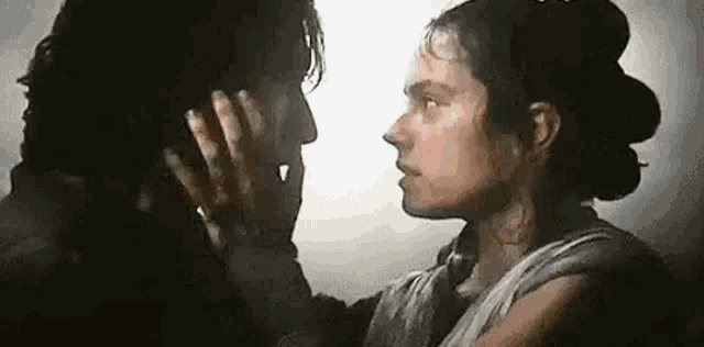 Il bacio tra Kylo Ren e Rey in Star Wars: L'ascesa di Skywalker