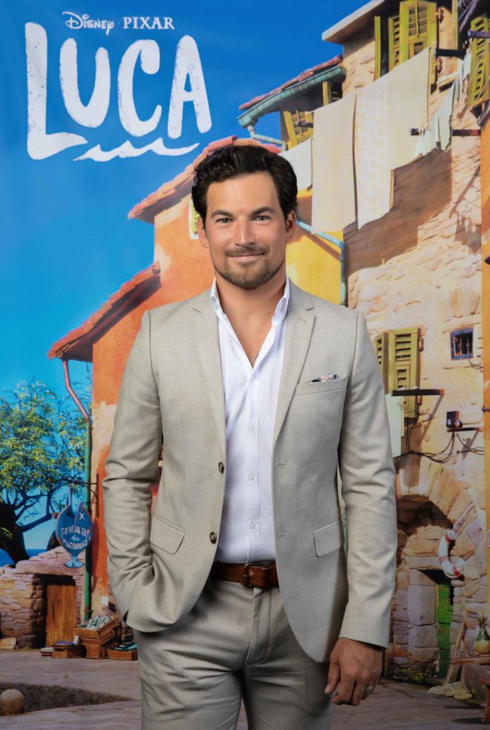 Luca Luca: Giacomo Gianniotti