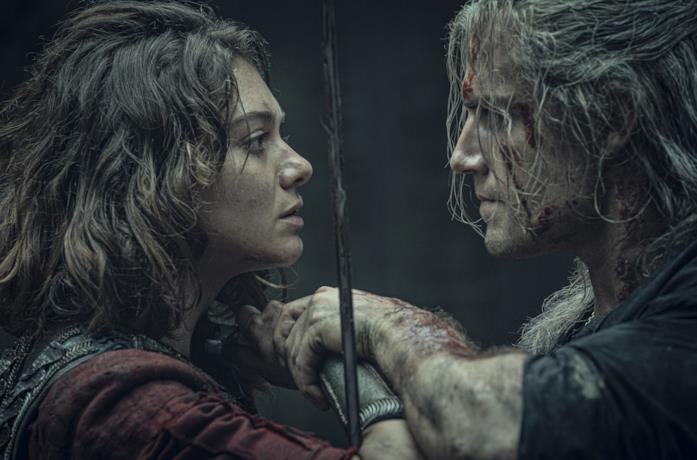 Renfri e Geralt nel primo episodio di The Witcher Renfri e Geralt in The Witcher