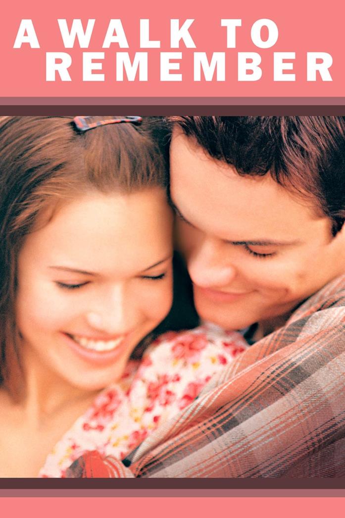 Il poster de I passi dell'amore Mandy Moore e Shane West abbracciati nel poster de I passi dell'amore