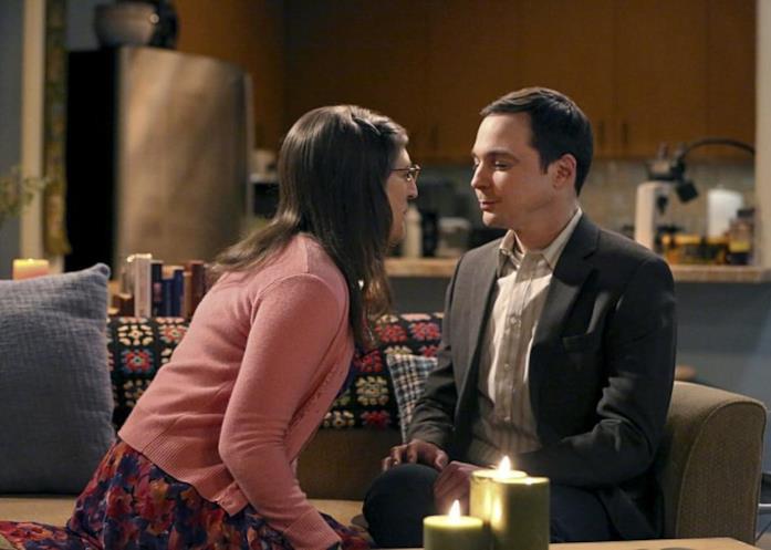 Sheldon e Amy di The Big Bang Theory Sheldon e Amy stanno per baciarsi