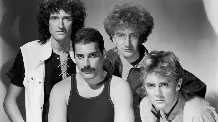 I Queen: Brian May, Freddie Mercury, John Deacon e Roger Taylor Queen