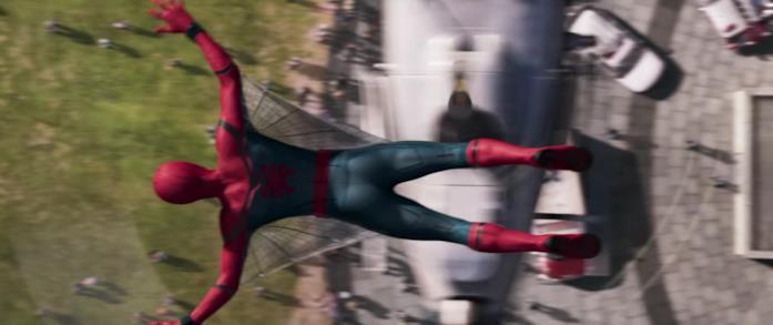 Il costume utilizzato da Peter Parker in Spider-Man: Homecoming omaggia i fumetti Le ali del costume di Spider-Man creato da Tony Stark si mostrano in una scena di Homecoming