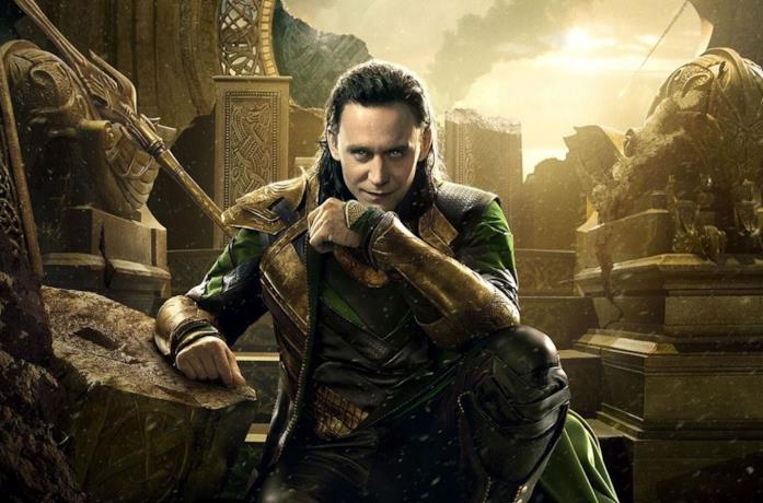 Tom Hiddleston nel ruolo di Loki