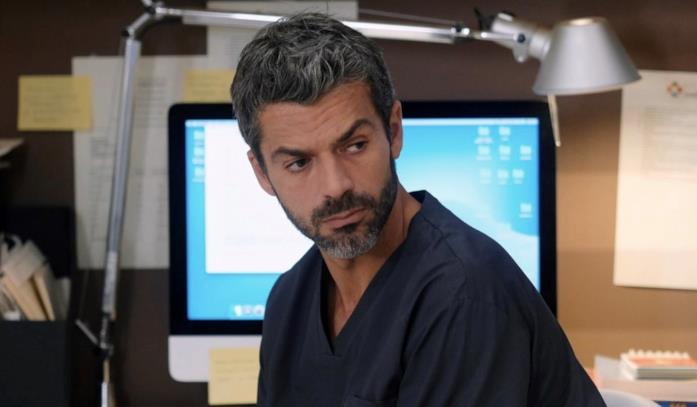 Doc - Nelle tue mani: i protagonisti e i personaggi Luca Argentero è Doc, Andrea Fanti