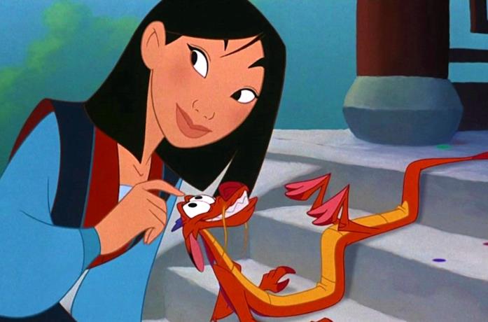 Un'immagine tratta dal film d'animazione Mulan che ritrae Mulan e Mushu