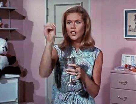 Vita da strega, serie TV vintage sulle streghe Samantha in una scena di Vita da strega
