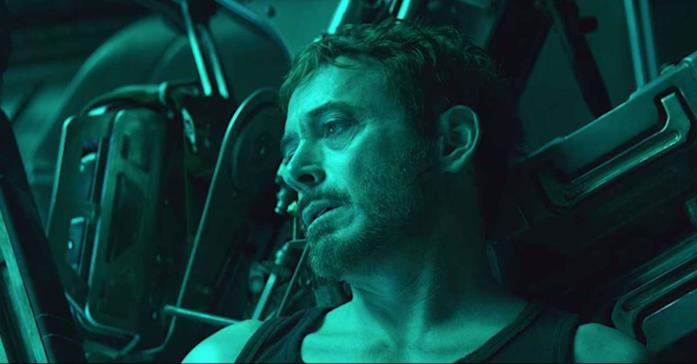 Un primo piano di Robert Downey Jr. come Tony Stark nel trailer di Avengers: Endgame