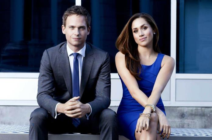 Patrick J. Adams (sinistra) e Meghan Markle (destra)