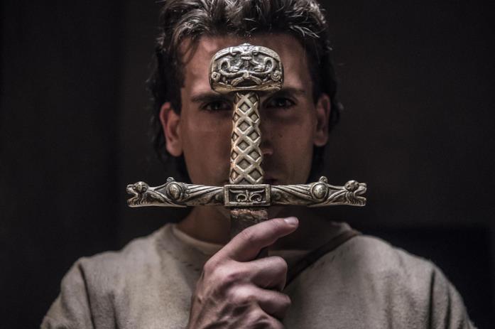 Rodrigo Díaz de Vivar, detto Ruy, è il protagonista di El Cid Primo piano di Jaime Lorente