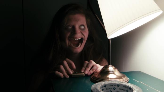 Lights Out nuovo horror al cinema Lights out scena film