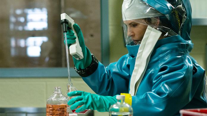 The Hot Zone - Area di contagio. Julianna Margulies in una scena The Hot Zone - Area di contagio. Julianna Margulies