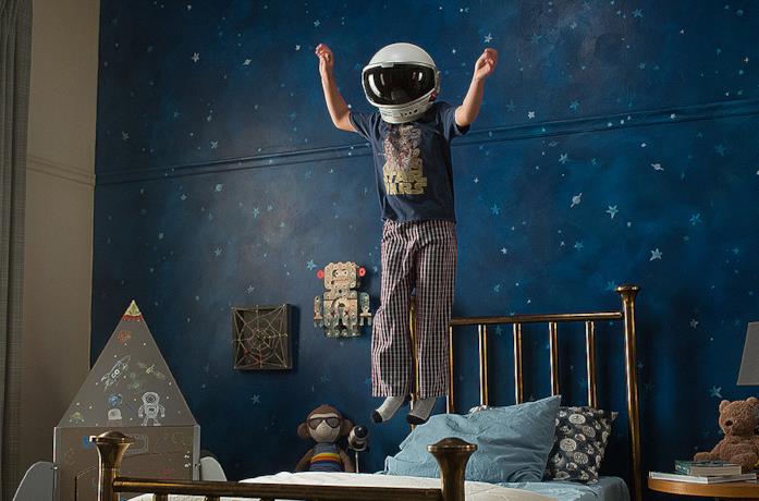 Una scena di Wonder, con Auggie e la mamma