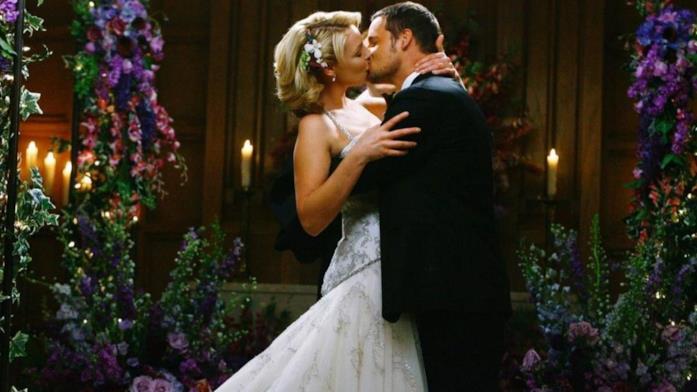 Il matrimonio di Alex e Izzie in Grey's Anatomy Una scena dal matrimonio di Alex e Izzie