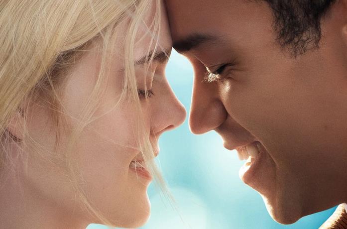 Violet e Theodore, protagonisti di Raccontami di un giorno perfetto