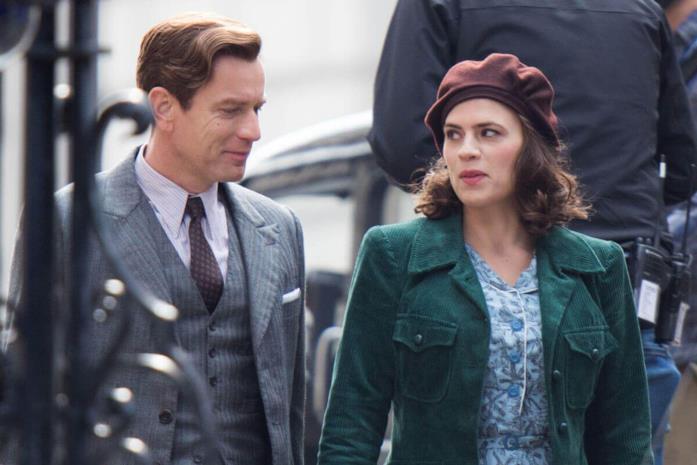 Christopher Robin Ewan McGregor e Hayley Atwell sul set di Christopher Robin