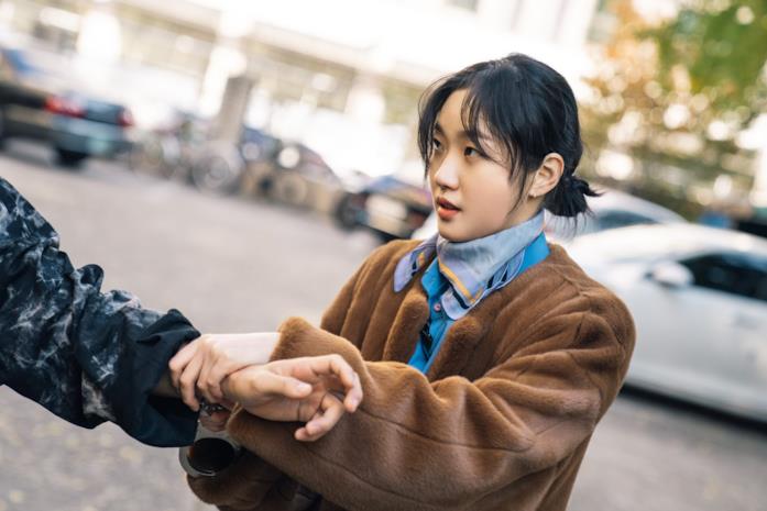 The King: Eternal Monarch, il drama fantasy coreano arriva su Netflix Kim Go-eun in una scena della serie The King: Eternal Monarch