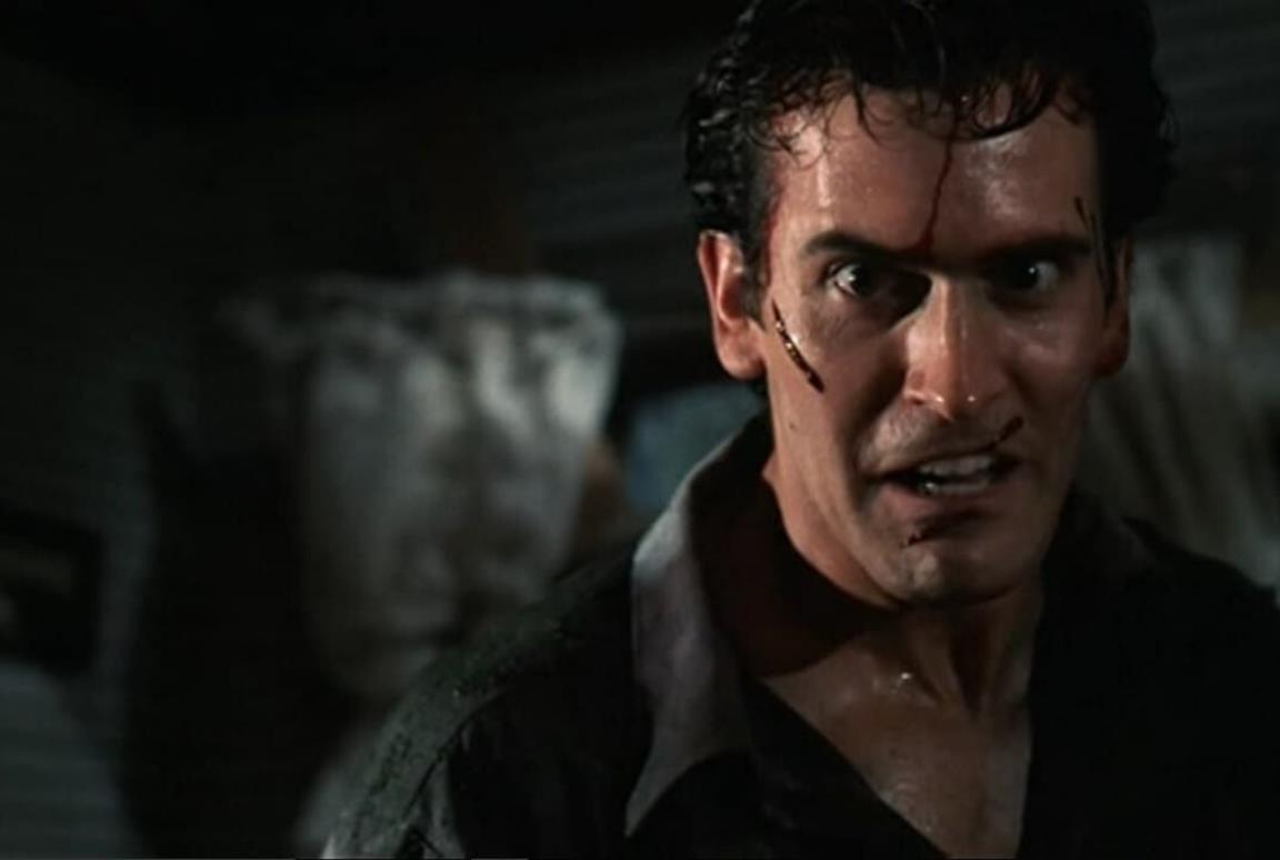 Bruce Campbell nei panni di Ash