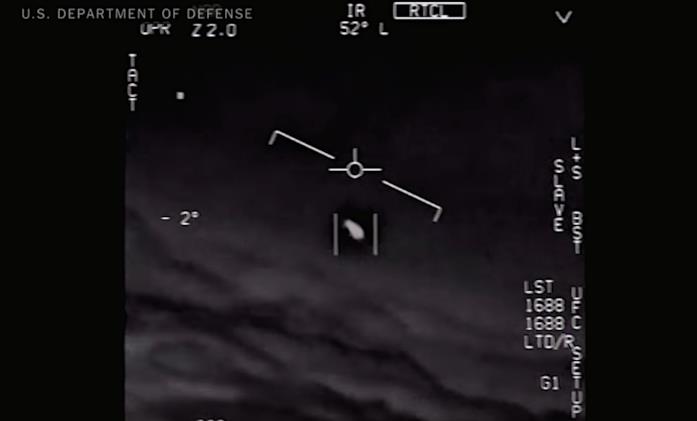 Il video di un incontro ravvicinato tra piloti della Marina e un oggetto non identificato