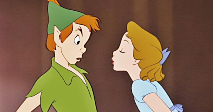 Peter Pan e Wendy in primo piano