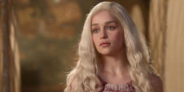 Un'immagine di Daenerys Targaryen in Game of Thrones Game of Thrones: un'immagine di Daenerys Targaryen