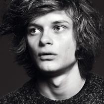 Charlie Tahan