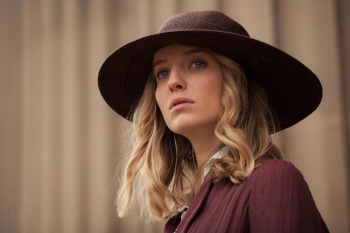 Grace Burgess è interpretata da Annabelle Wallis Annabelle Wallis è Grace nella prima stagione di Peaky Blinders