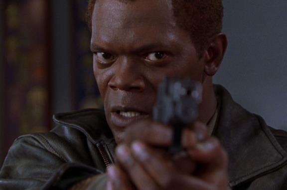 Il negoziatore: la trama e la spiegazione del finale del film con Samuel L. Jackson