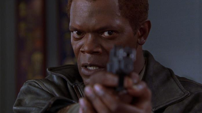 Samuel L. Jackson è Danny Roman in una scena del film