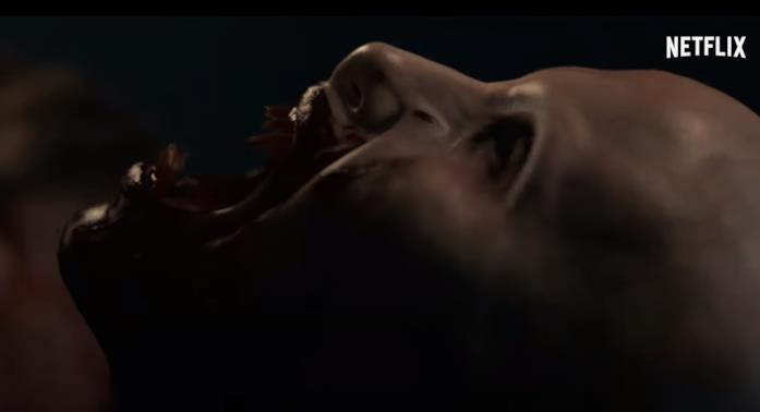I vampiri sull'aereo di Blood Red Sky Blood Red Sky: i vampiri su un aereo nel film Netflix