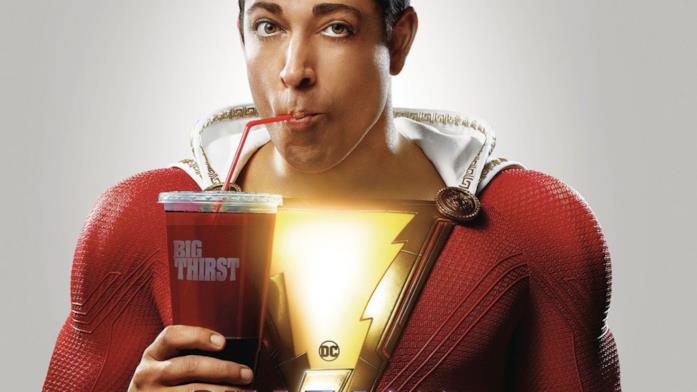 Un primo piano di Zachary Levi come Shazam! nel poster del film