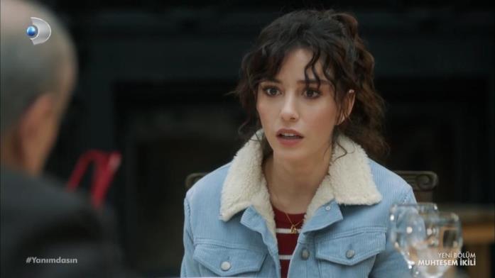 Ozge Gurel in una scena di Muhteşem İkili Muhteşem İkili, Ozge Gurel interpreta Nilufer