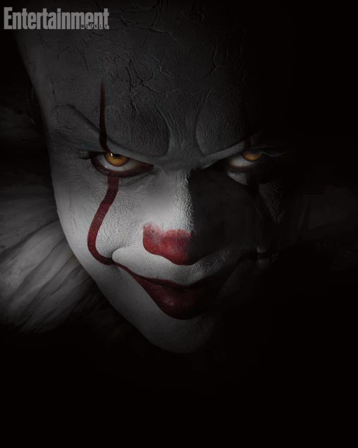 Pennywise nel remake di IT Bill Skarsgård nel ruolo di Pennywise nel remake di IT